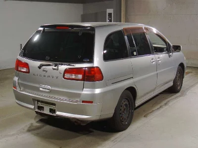 Nissan Liberty