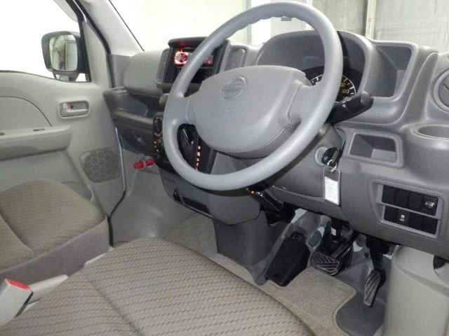 Nissan NV100 Clipper  с аукциона в Японии