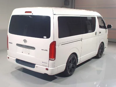 Toyota HiAce Van
