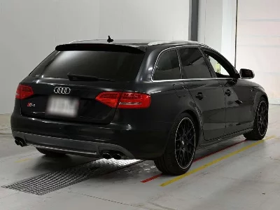 Audi S4 Avant
