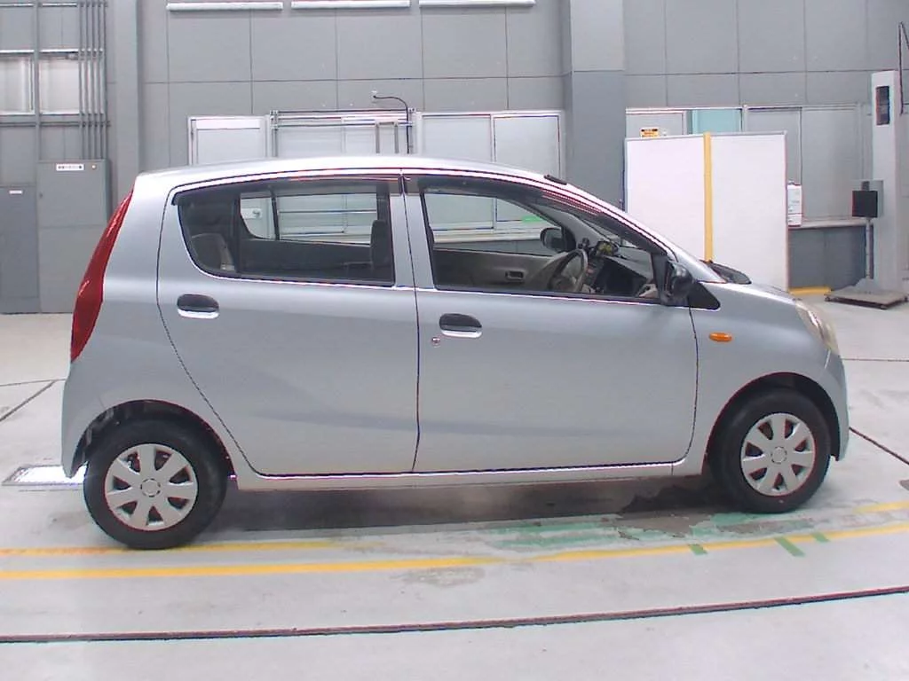 Daihatsu Mira  с аукциона в Японии