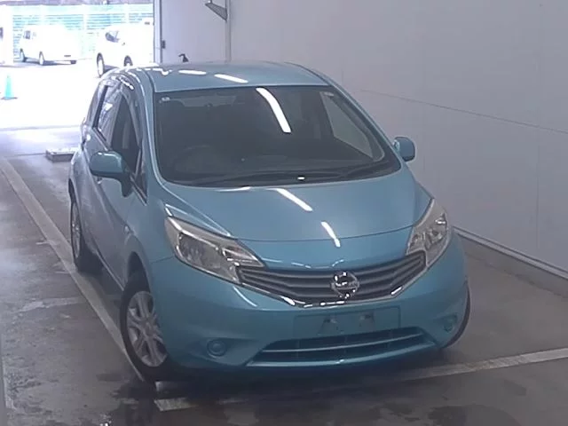 Nissan Note  с аукциона в Японии