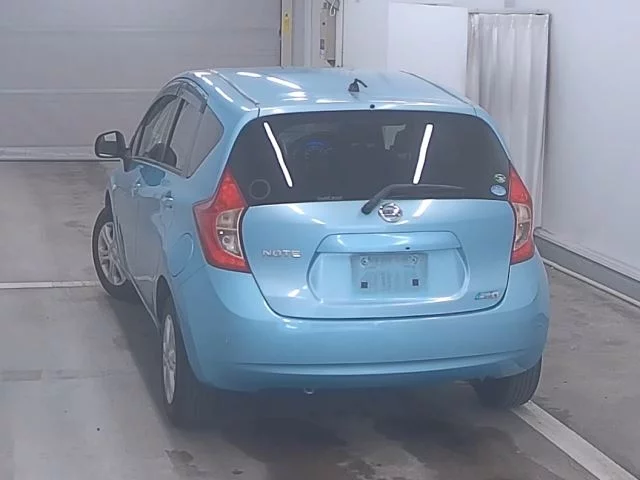 Nissan Note  с аукциона в Японии
