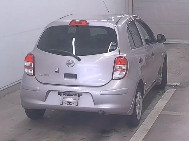 Nissan March  с аукциона в Японии