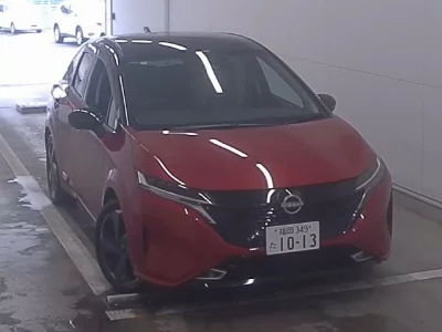 Nissan Aura