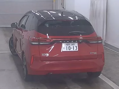 Nissan Aura