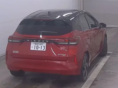 Nissan Aura