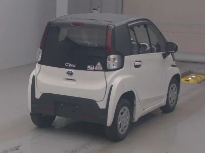 TOYOTA C+POD