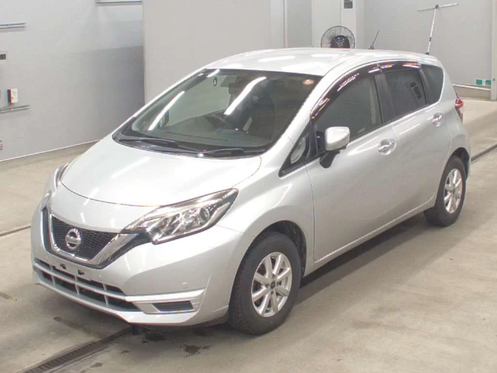 Nissan Note  с аукциона в Японии