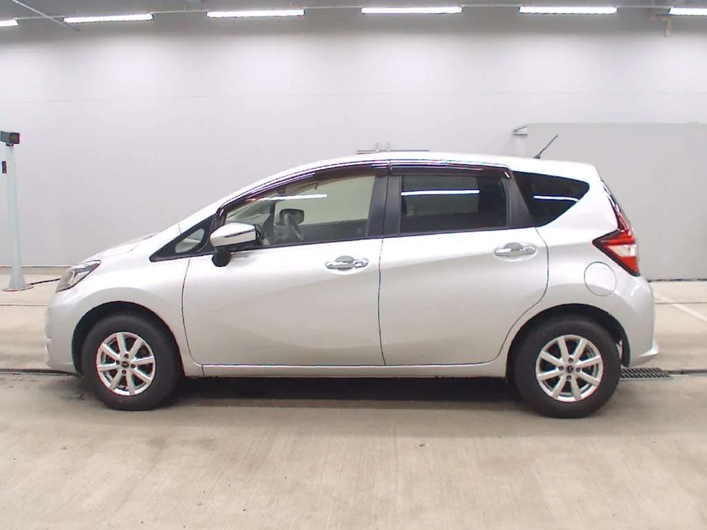 Nissan Note  с аукциона в Японии