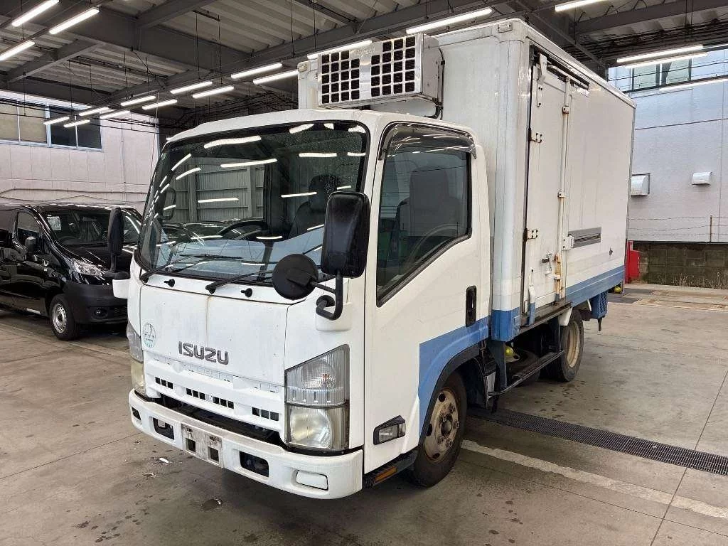 Isuzu Elf  с аукциона в Японии
