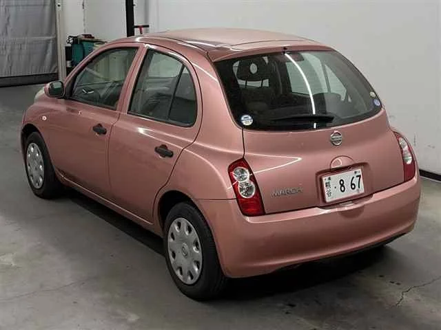 Nissan March  с аукциона в Японии