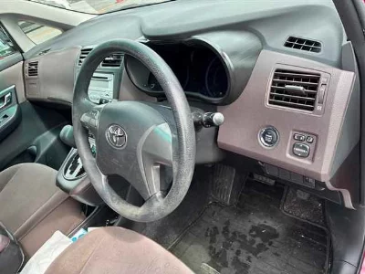 TOYOTA MARK X ZIO