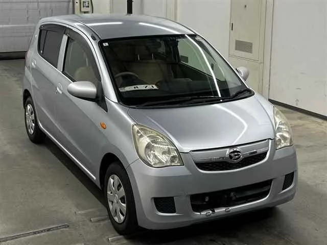 Daihatsu Mira  с аукциона в Японии