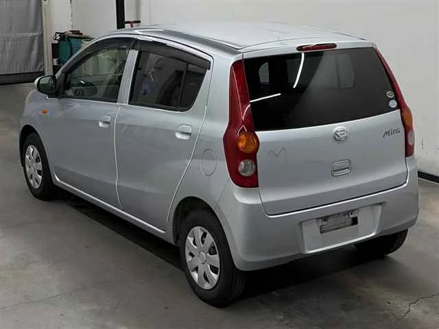 Daihatsu Mira  с аукциона в Японии