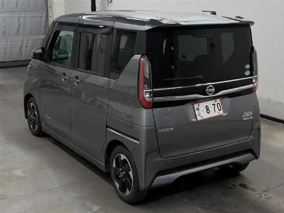 NISSAN ROOX