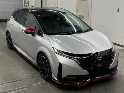 NISSAN AURA