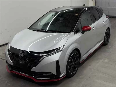 NISSAN AURA