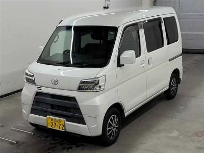 Toyota Pixis Van