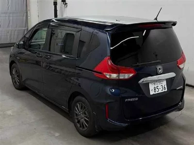 HONDA FREED HYBRID
