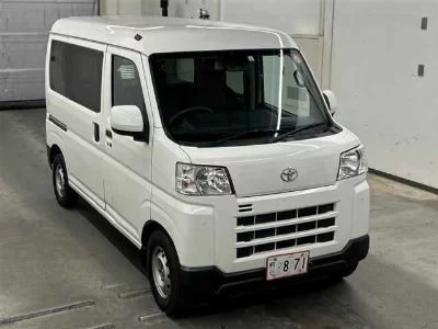 Toyota Pixis Van