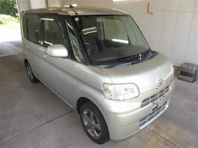 Daihatsu Tanto  с аукциона в Японии