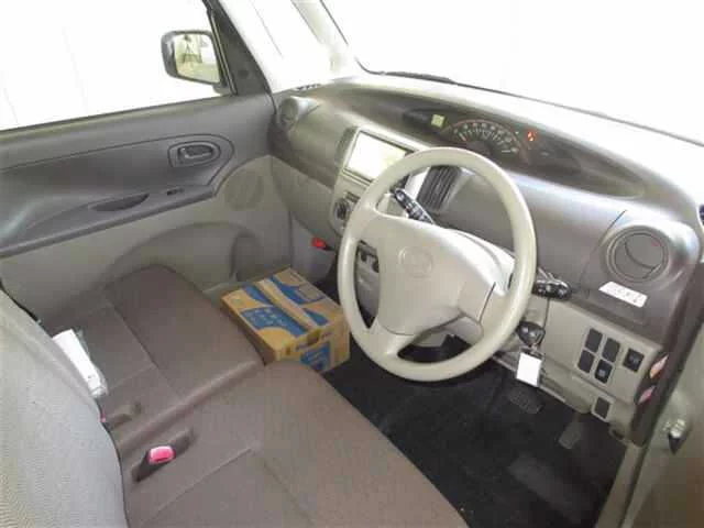 Daihatsu Tanto  с аукциона в Японии