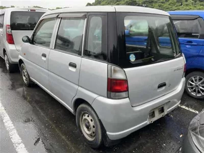 Subaru Pleo