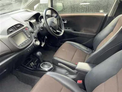 HONDA FIT SHUTTLE HYBRID