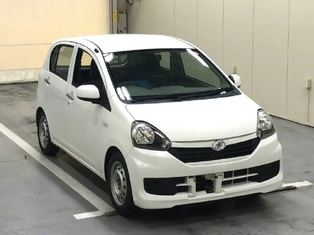 Daihatsu Mira e:S  с аукциона в Японии