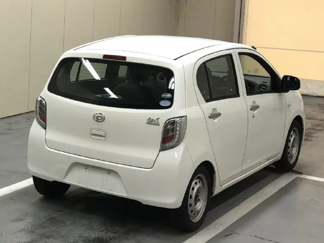 Daihatsu Mira e:S  с аукциона в Японии