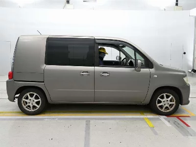 HONDA MOBILIO SPIKE