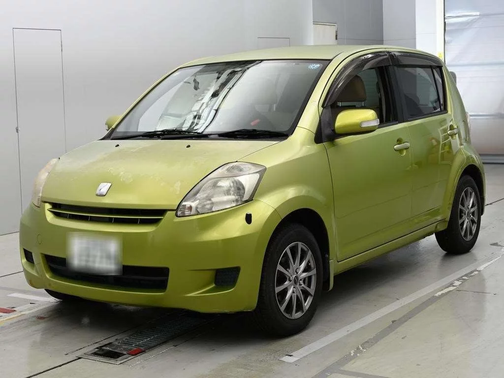 Toyota Passo  с аукциона в Японии