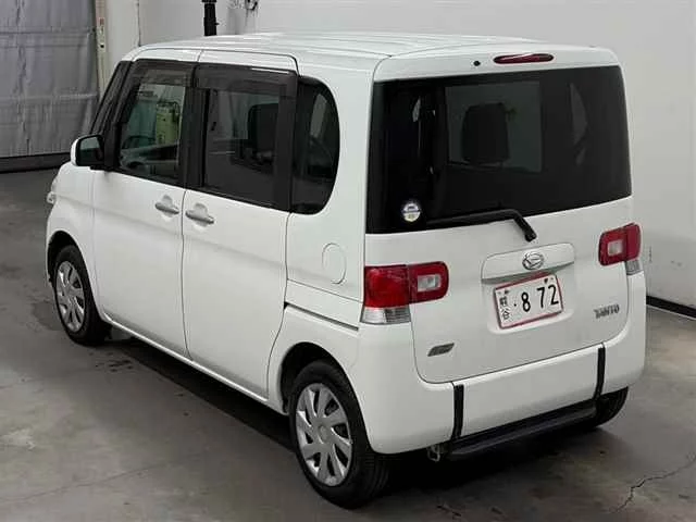 Daihatsu Tanto  с аукциона в Японии