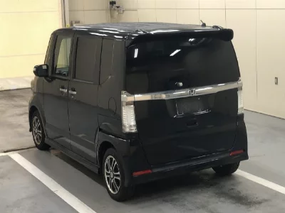 HONDA N BOX CUSTOM
