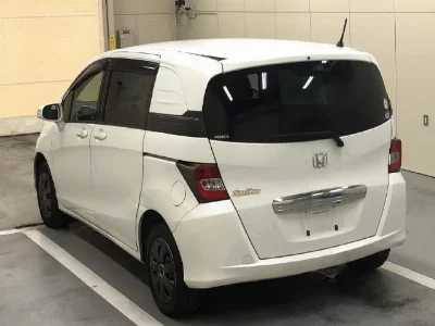 Honda Freed Spike