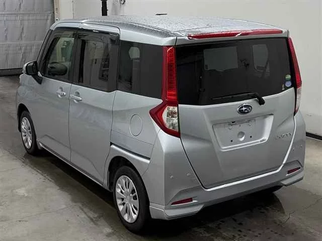 Subaru Justy  с аукциона в Японии