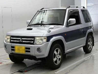 MITSUBISHI PAJERO MINI