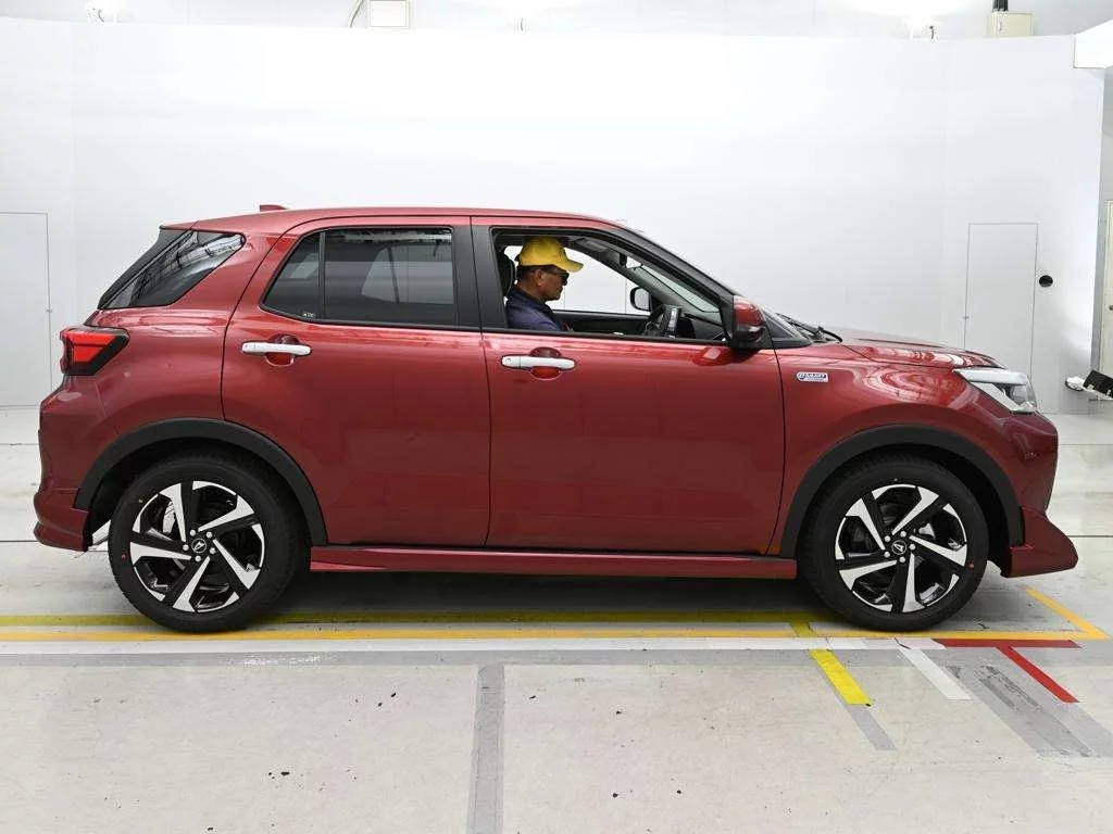 Daihatsu Rocky  с аукциона в Японии
