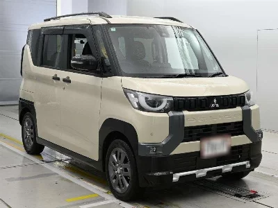 Mitsubishi Delica Mini