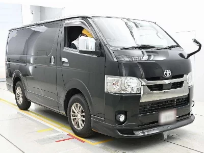 TOYOTA HIACE VAN