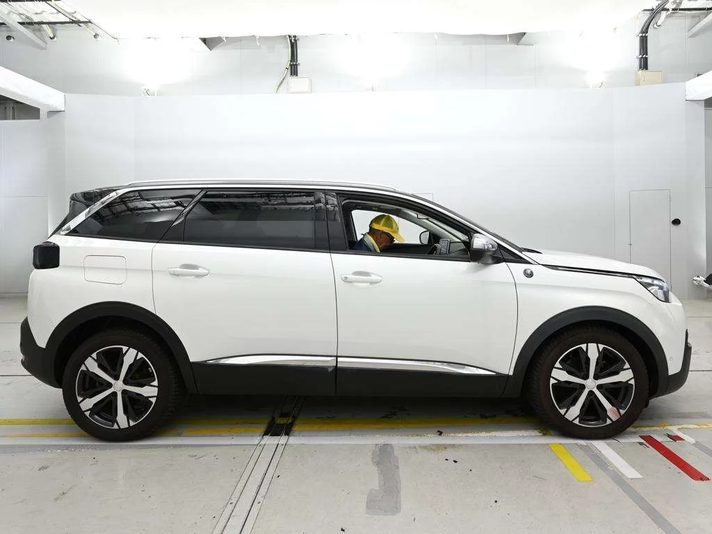Peugeot 5008  с аукциона в Японии