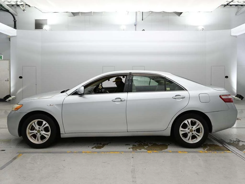 Toyota Camry  с аукциона в Японии