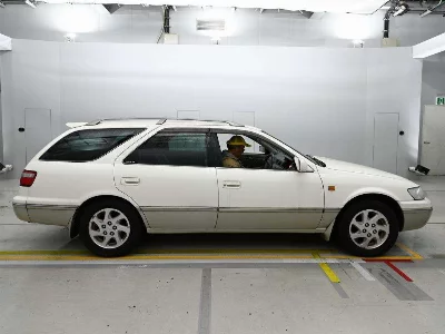 Toyota CAMRY GRACIA STATION WAGON