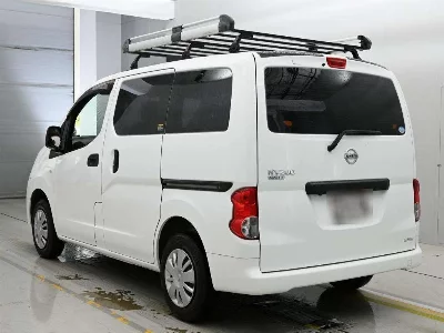 Nissan NV200 VANETTE VAN