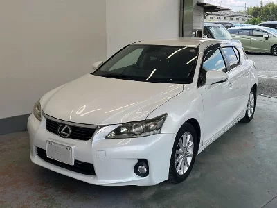 Lexus CT200h