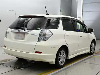 Honda FIT SHUTTLE HYBRID