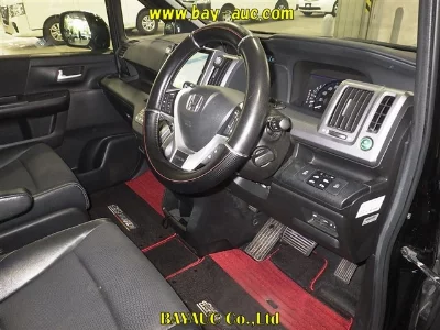 Honda STEPWGN SPADA