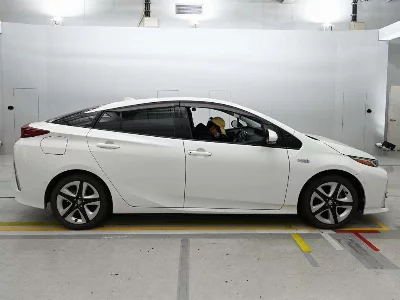 Toyota Prius PHV