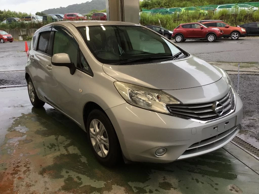 Nissan Note  с аукциона в Японии